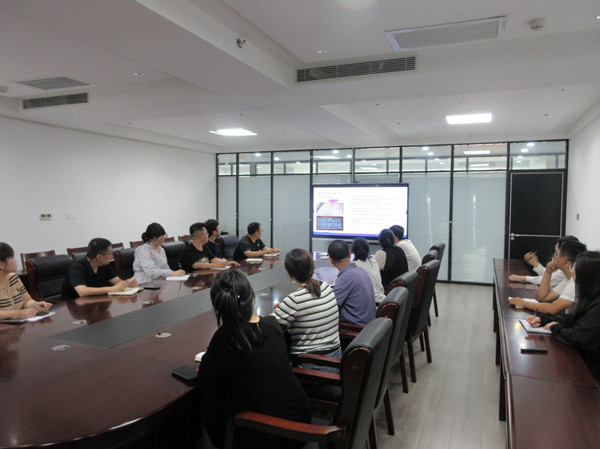 規(guī)范財務(wù)管理 強(qiáng)化合規(guī)意識  ——有色駝城舉辦財務(wù)管理專題培訓(xùn)會